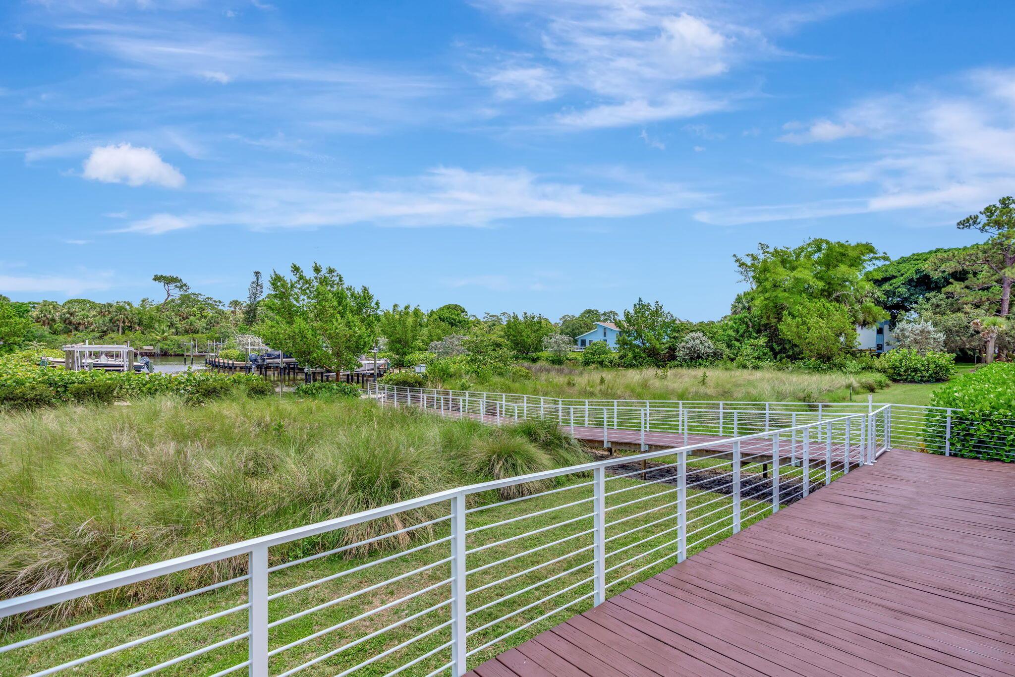 Manatee Isles - Residential Lease