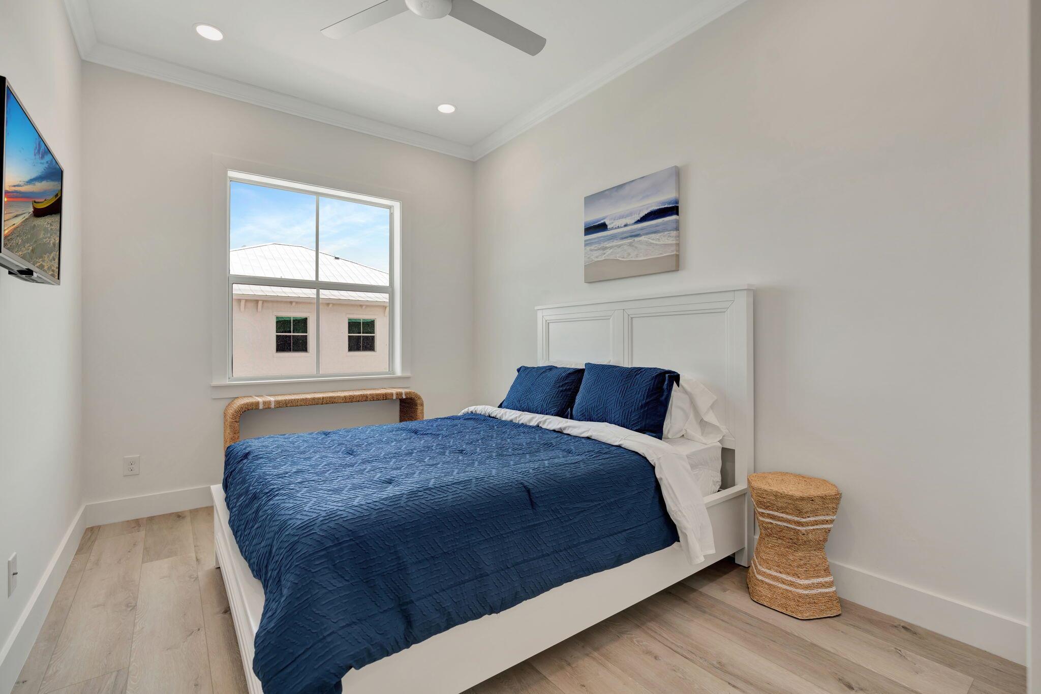 Manatee Isles - Residential Lease