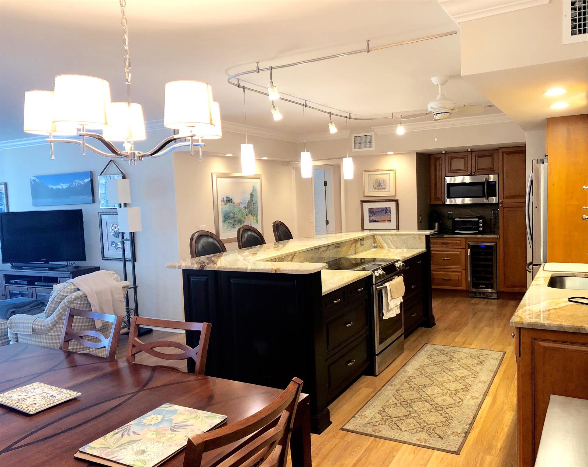 AQUARIUS CONDO - Residential Lease