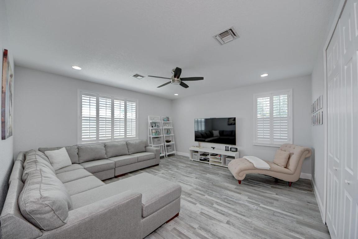 Creekside - Residential