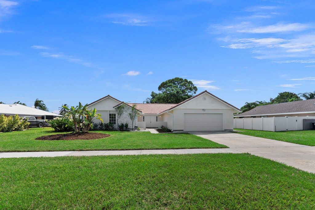 Photo of 2682 SE Gowin Drive, Port Saint Lucie, FL 34952 (MLS # R11002355)