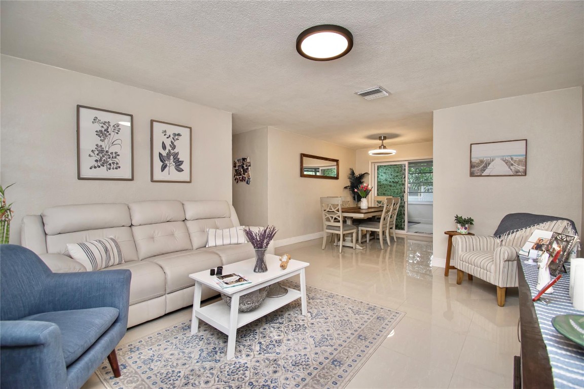 Mainlands Of Tamarac Lake - Residential