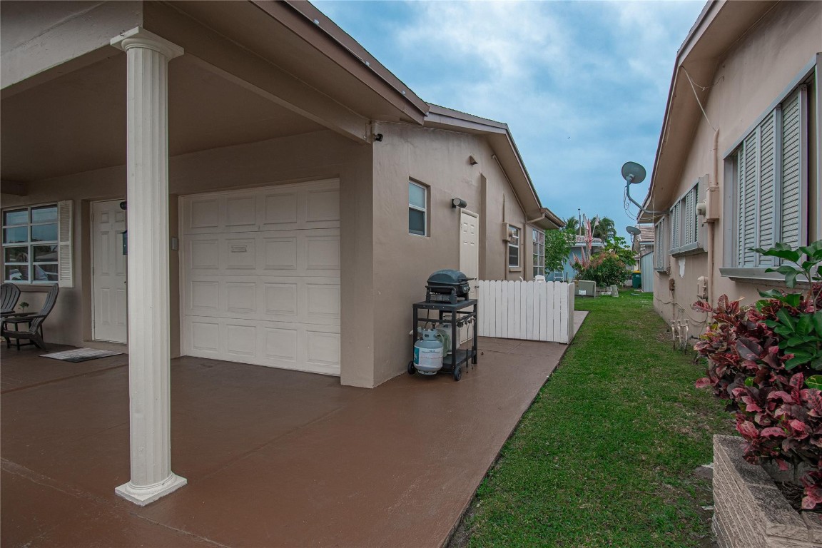 Mainlands Of Tamarac Lake - Residential