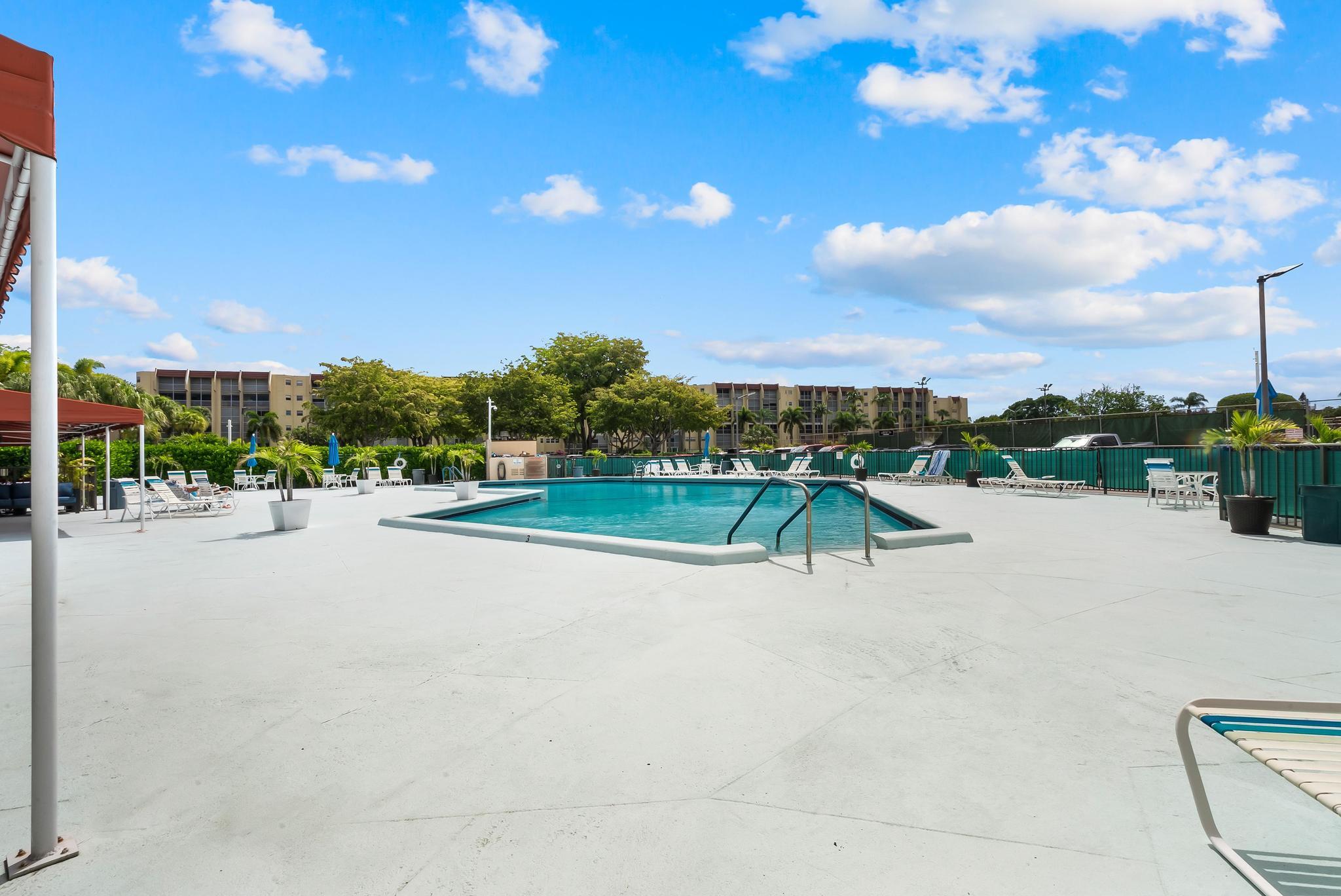 HAMLET AT POINCIANA CONDO - Residential