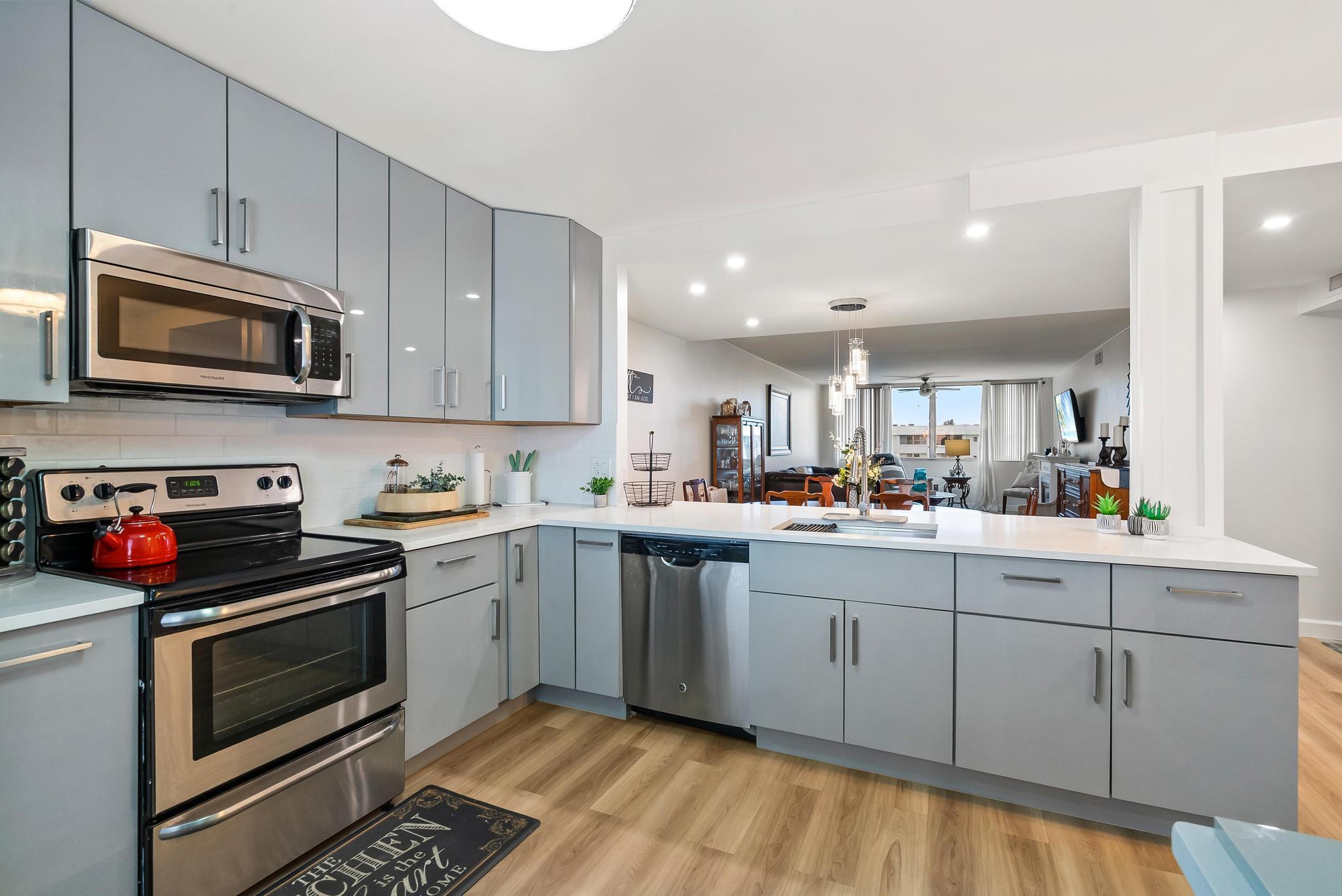 HAMLET AT POINCIANA CONDO - Residential