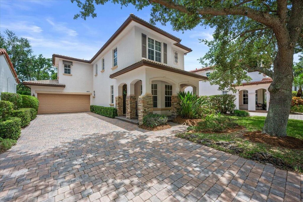 Photo of 603 Castle Drive, Palm Beach Gardens, FL 33410 (MLS # B26032774)