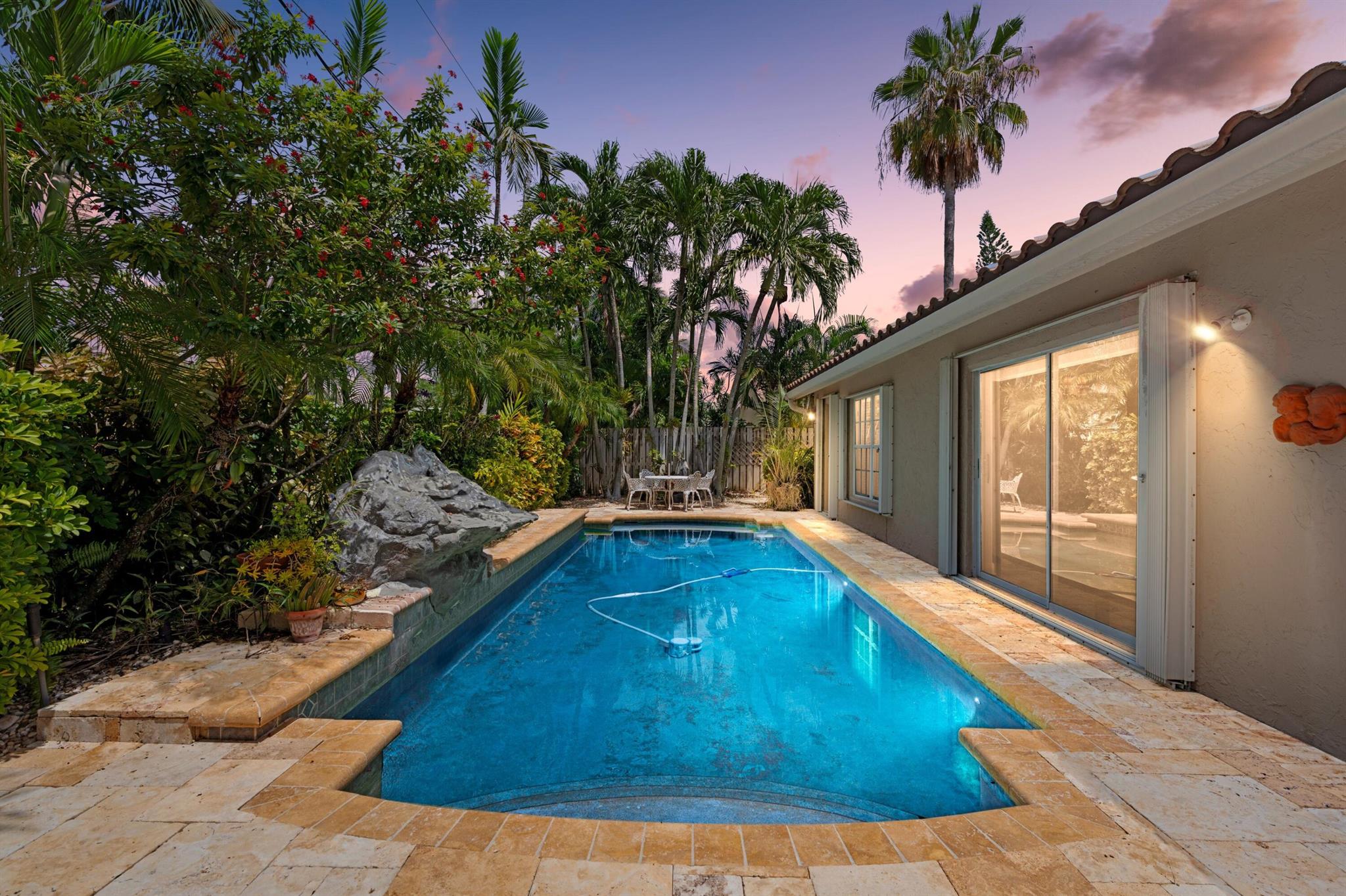 7463 W Country Club Boulevard