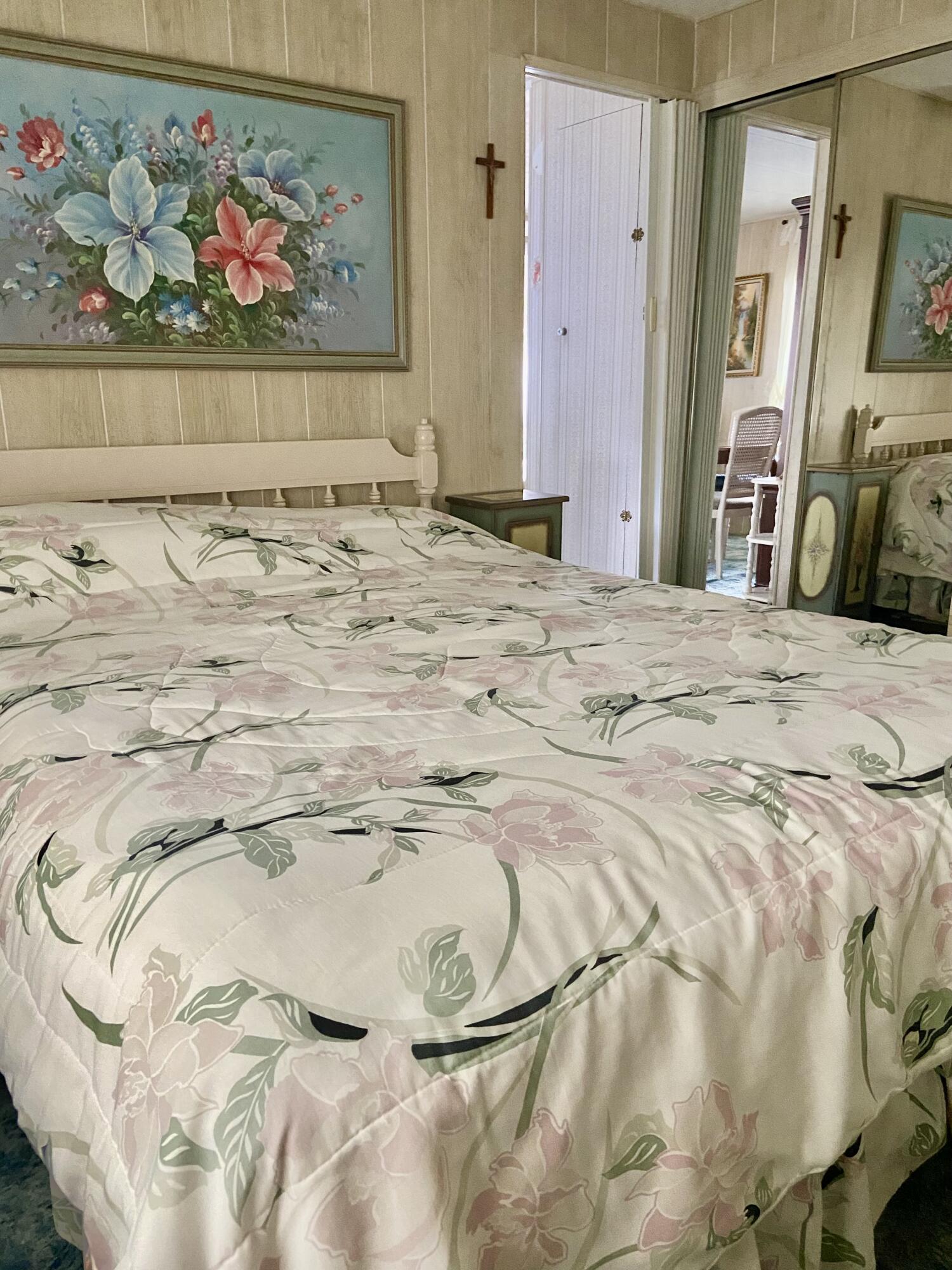 Spanish Lakes Riverfront 55+ community - Residential