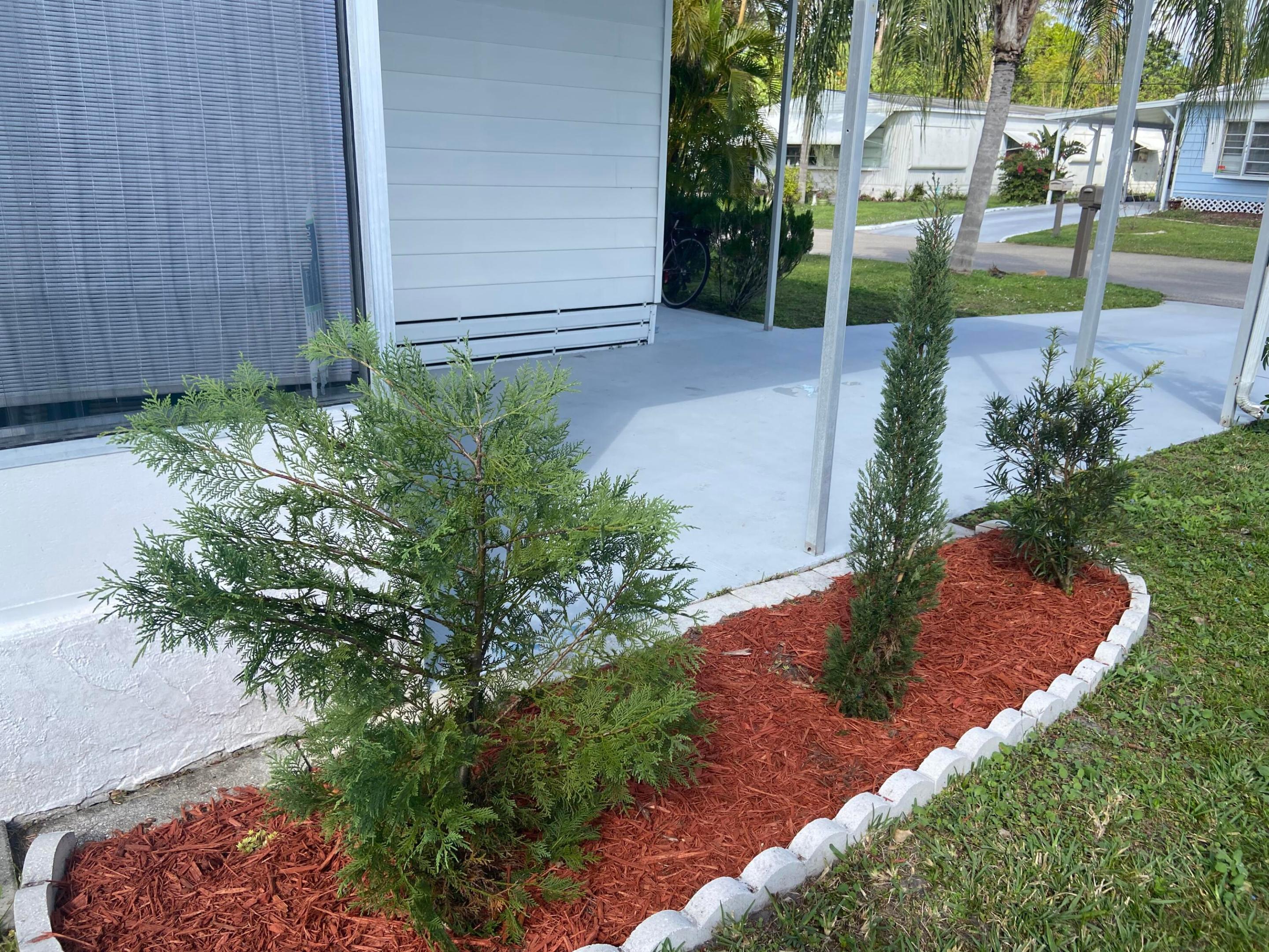 Spanish Lakes Riverfront 55+ community - Residential