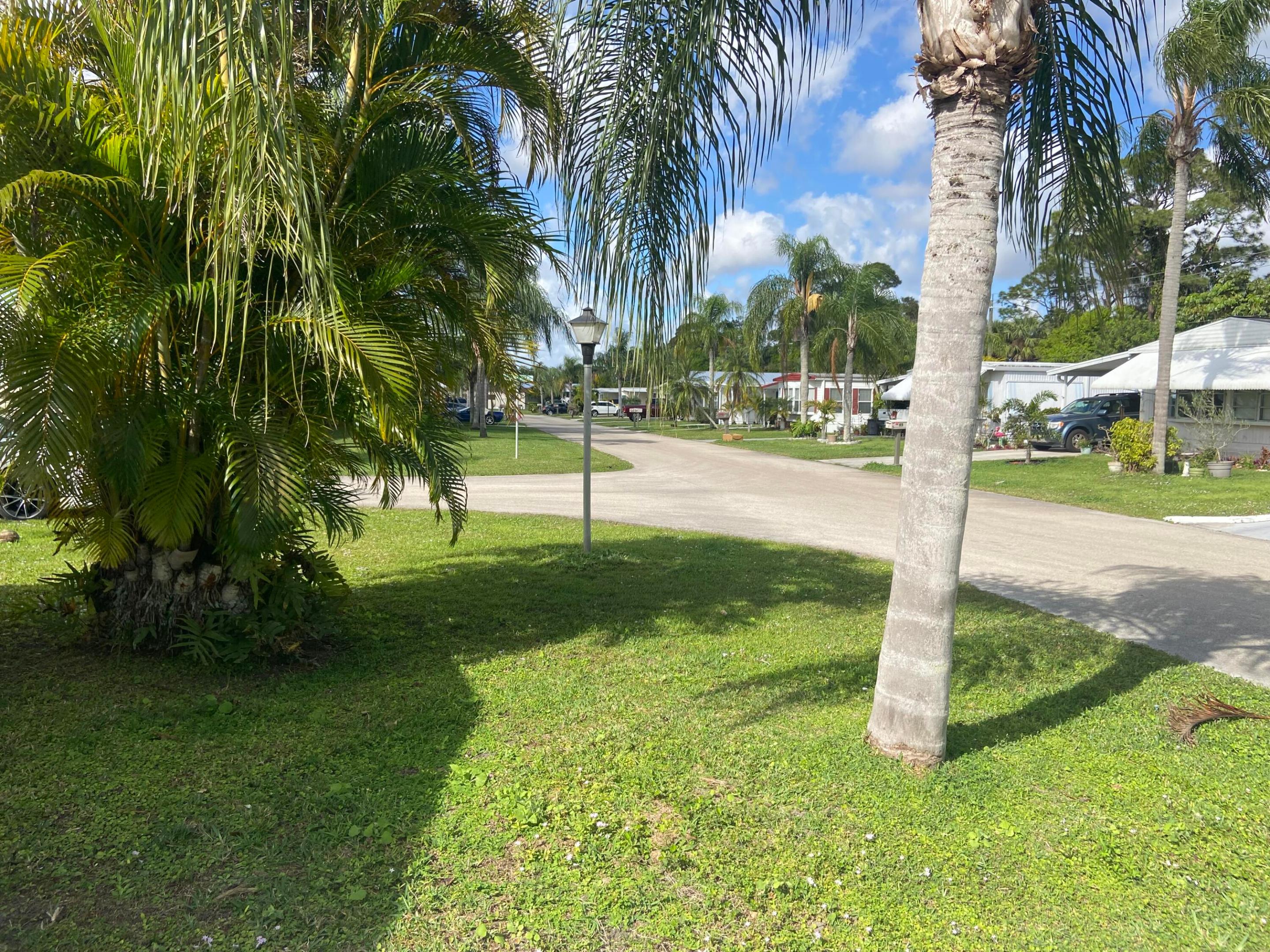 Spanish Lakes Riverfront 55+ community - Residential