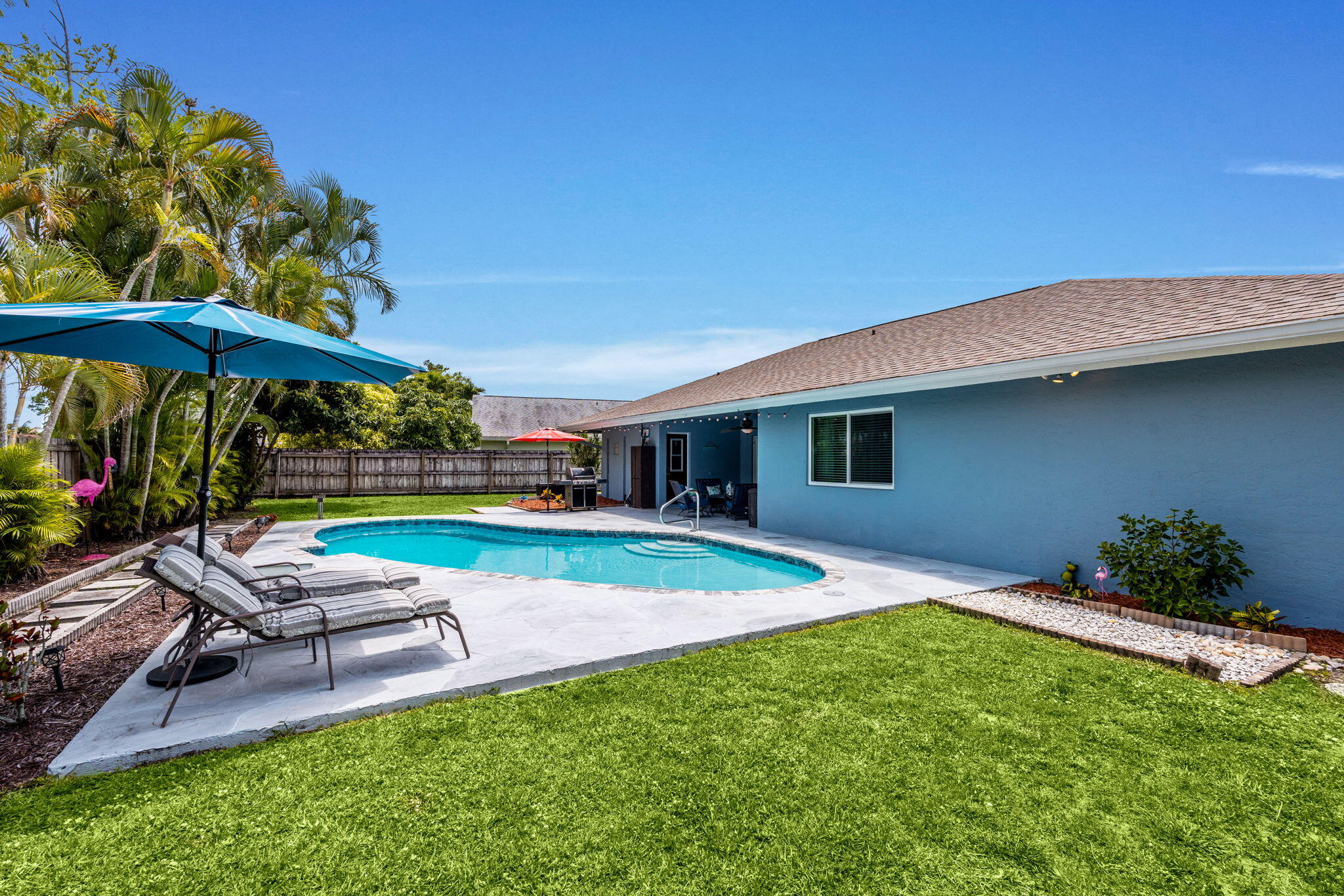 SUGAR POND MANOR OF WELLINGTON - Residential
