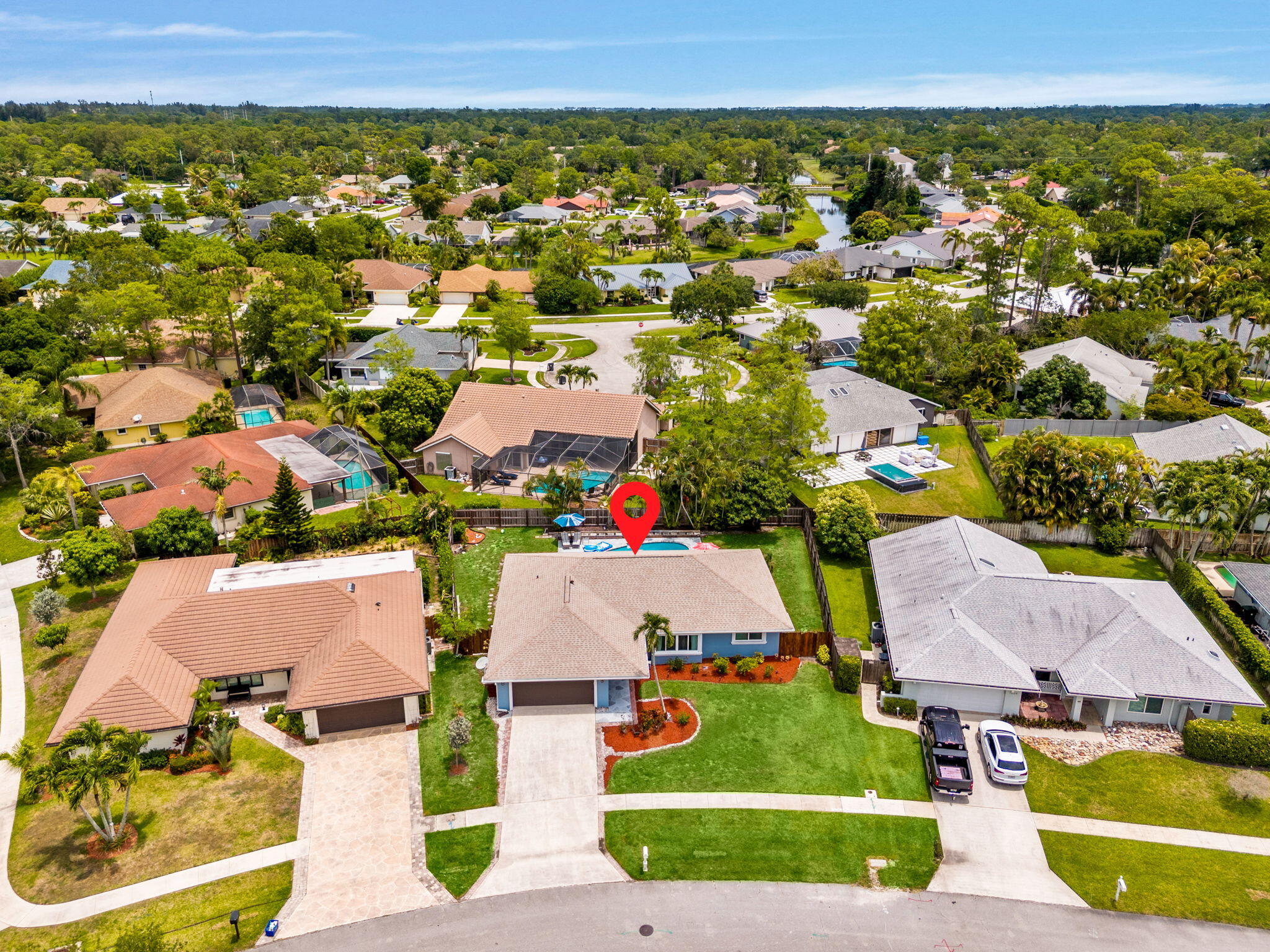 SUGAR POND MANOR OF WELLINGTON - Residential