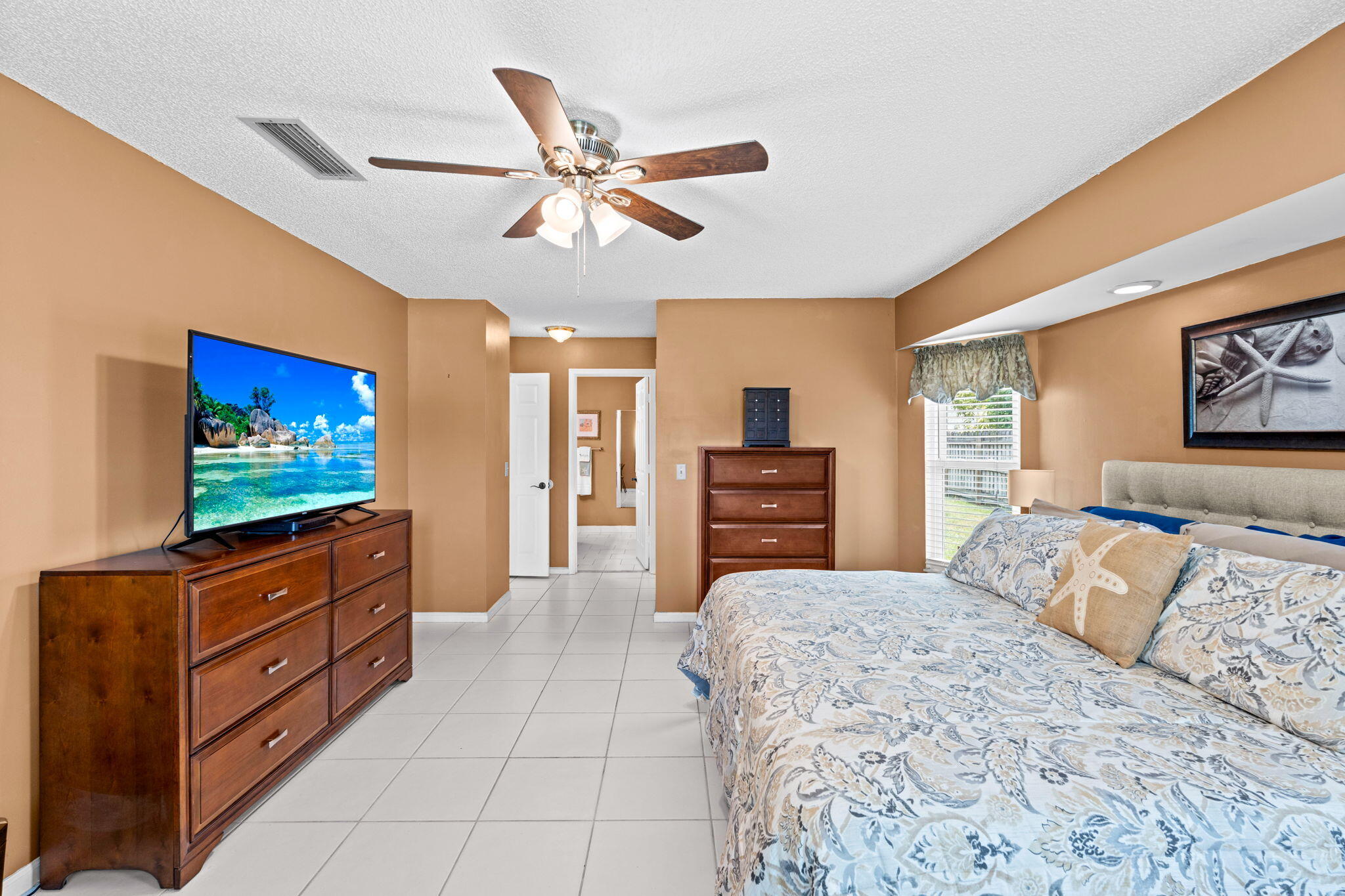 SUGAR POND MANOR OF WELLINGTON - Residential