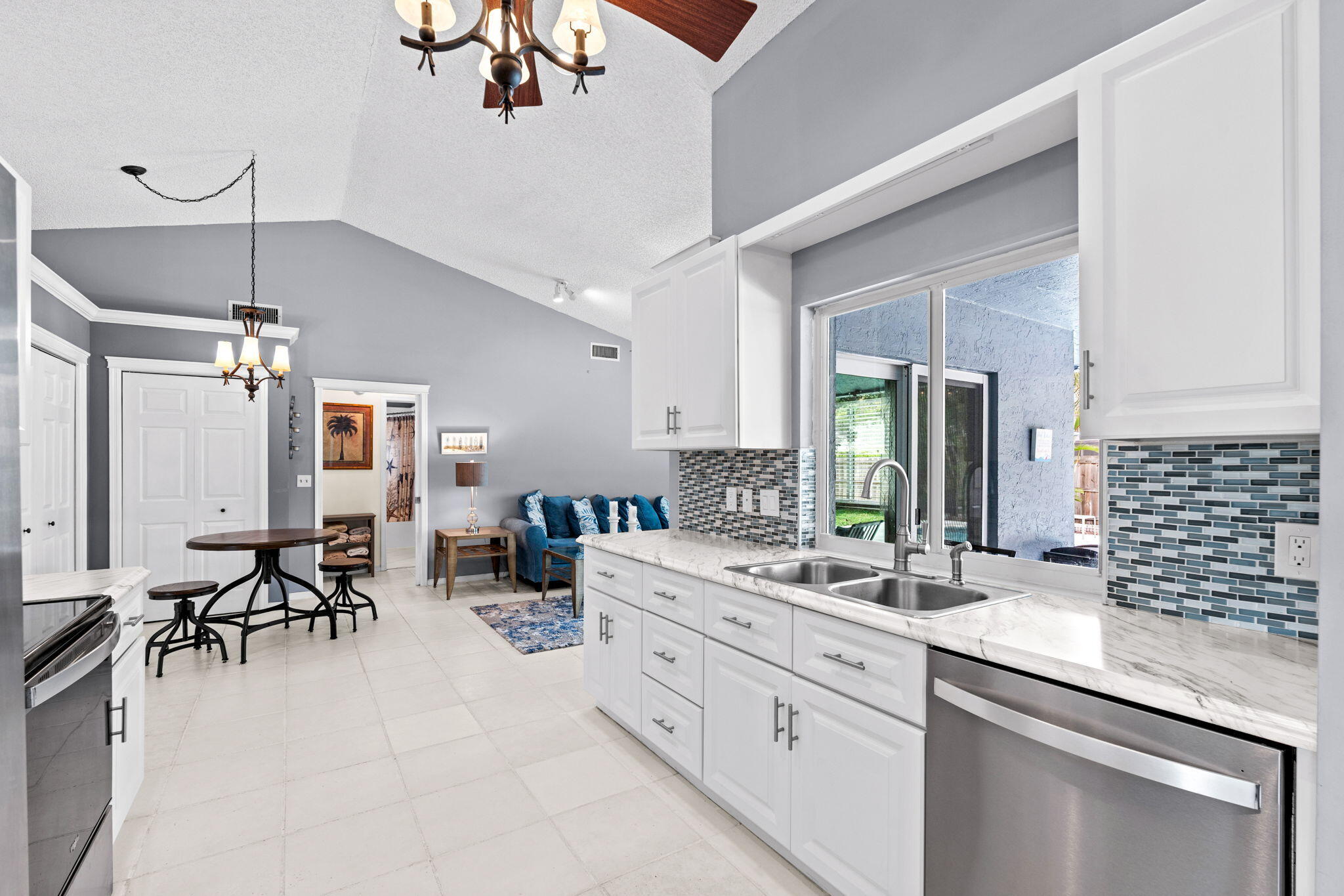 SUGAR POND MANOR OF WELLINGTON - Residential