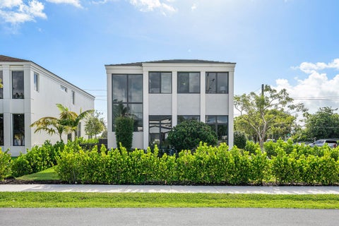 Tiny photo for 521 SE 4TH Avenue, Delray Beach, FL 33483 (MLS # B26071088)