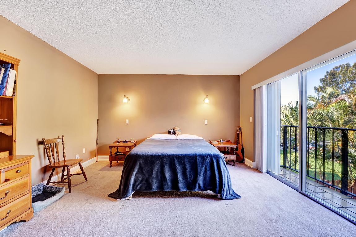 LOS MANGOS PATIO VILLAS AND TOWNHOMES - Residential