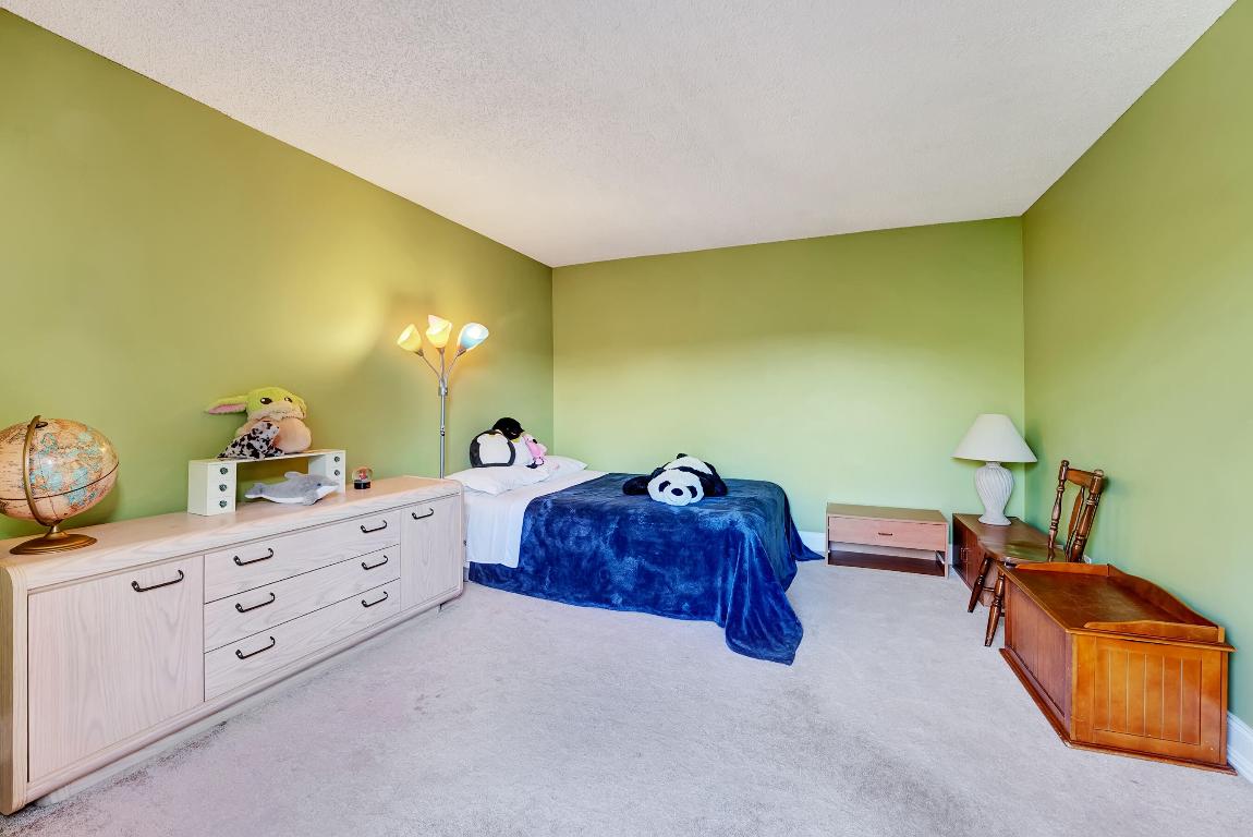 LOS MANGOS PATIO VILLAS AND TOWNHOMES - Residential