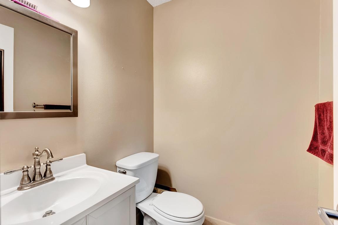 LOS MANGOS PATIO VILLAS AND TOWNHOMES - Residential