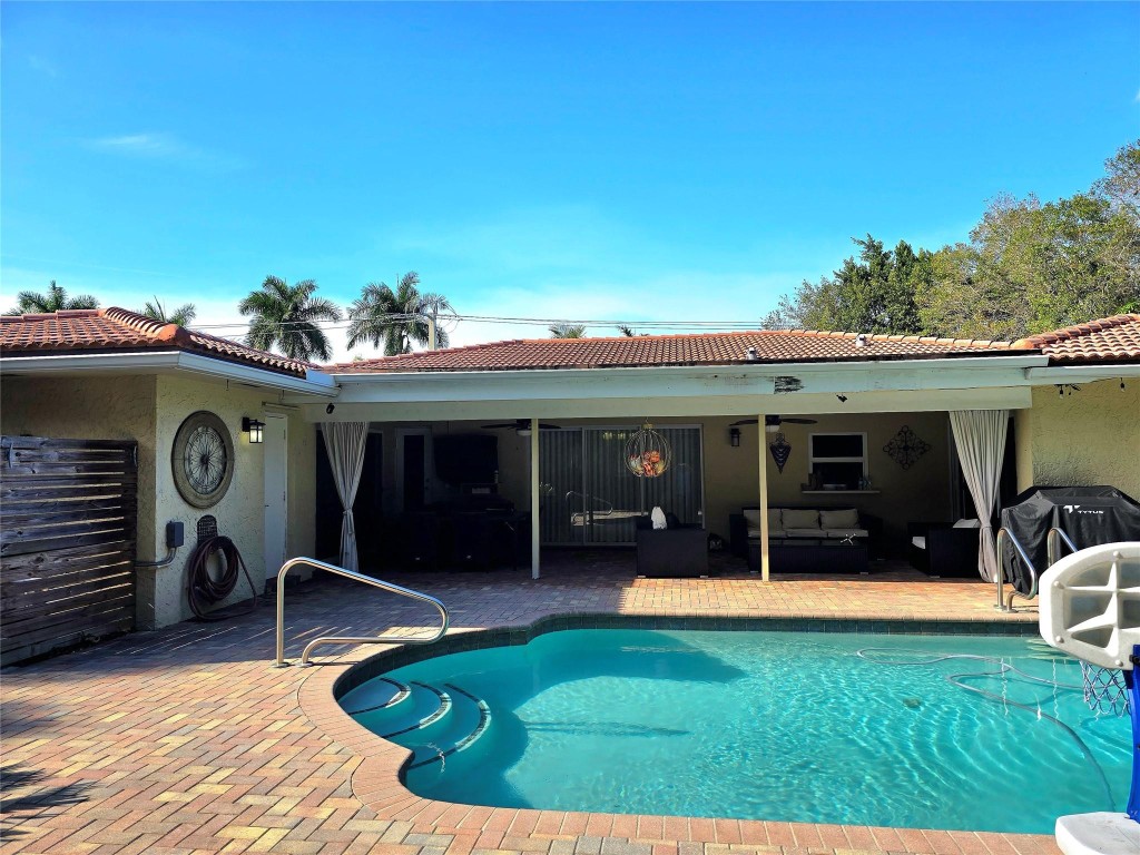 Bonaventure Lakes 87-26 B - Residential