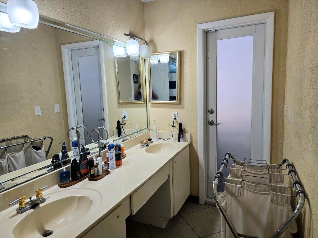 Bonaventure Lakes 87-26 B - Residential