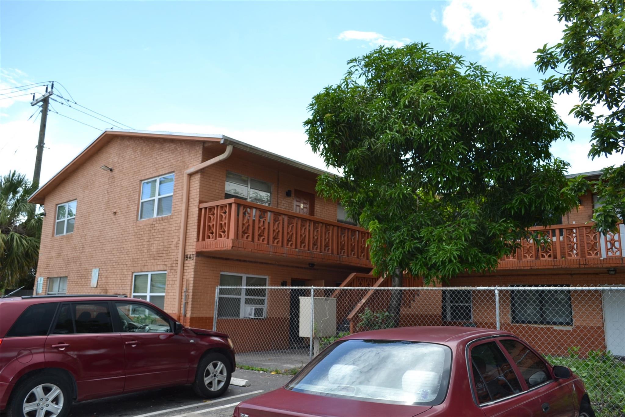 940 NW 8th Ave