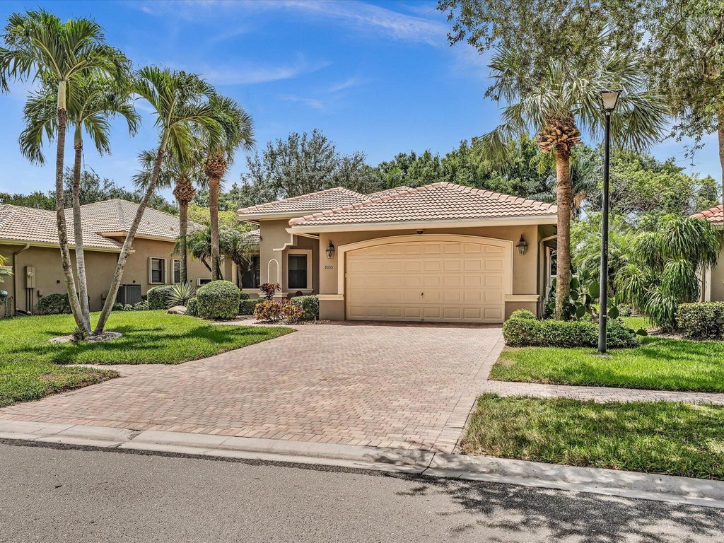 Photo of 8005 Via Grande, Boynton Beach, FL 33437 (MLS # B26032357)