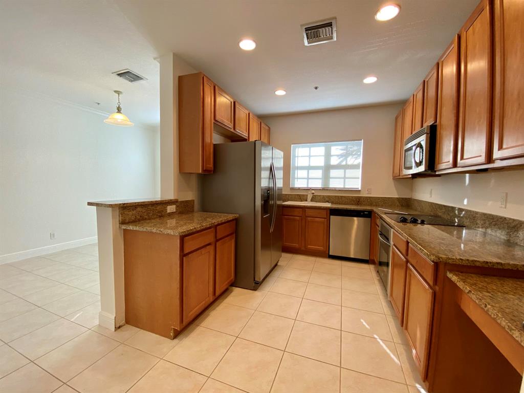 CLOISTERS AT LAKE WORTH - Residential Lease