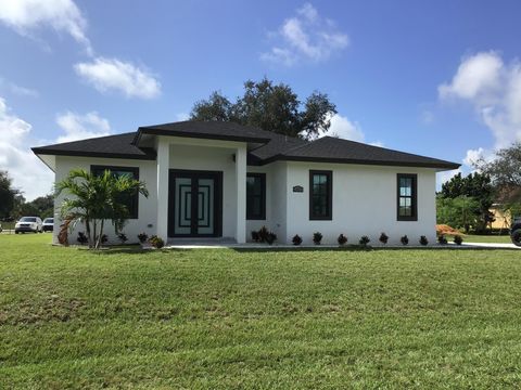 A home in Avon Park