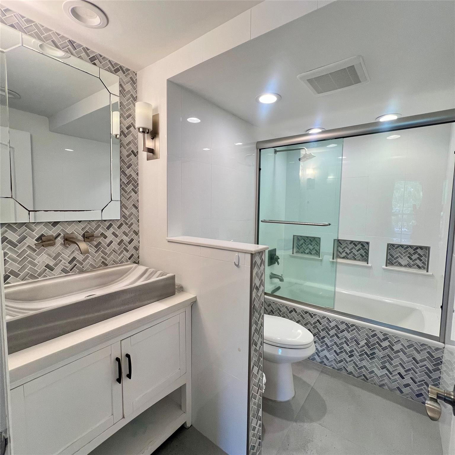 Beautifully updated 2-bedroom, 2-bathroom condo in The Fairways, located in the heart of Emerald Hills. This bright and spacious unit features a functional layout with modern finishes and plenty of natural light. The monthly maintenance fee includes water, cable, internet, and pest control, providing added convenience. The building is currently undergoing its 50-year recertification, with exciting improvements underway, including two brand-new swimming pools and a state-of-the-art fitness center. Ideally located near parks, shopping, and houses of worship, this is a fantastic opportunity to enjoy comfortable and convenient living in one of Hollywood’s most desirable communities.