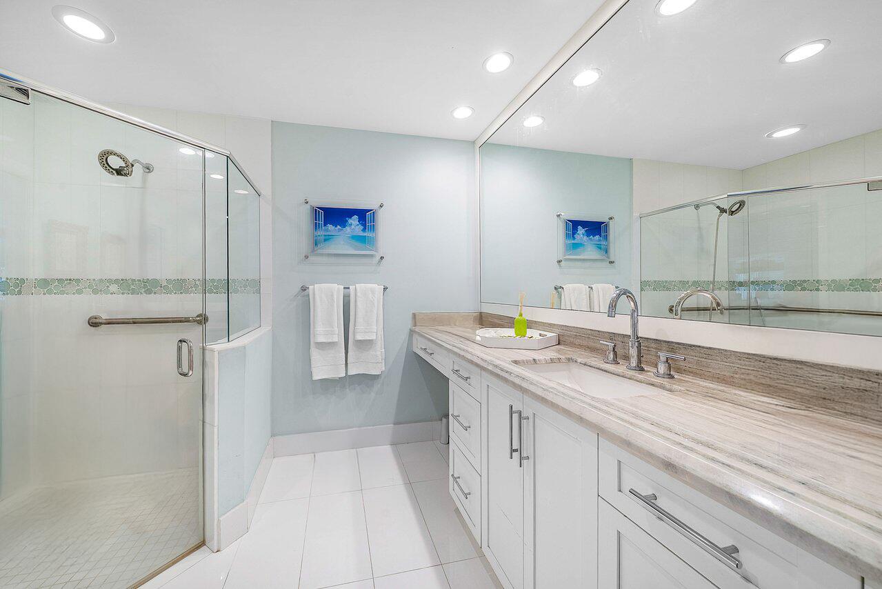 Delaire Country Club - Residential