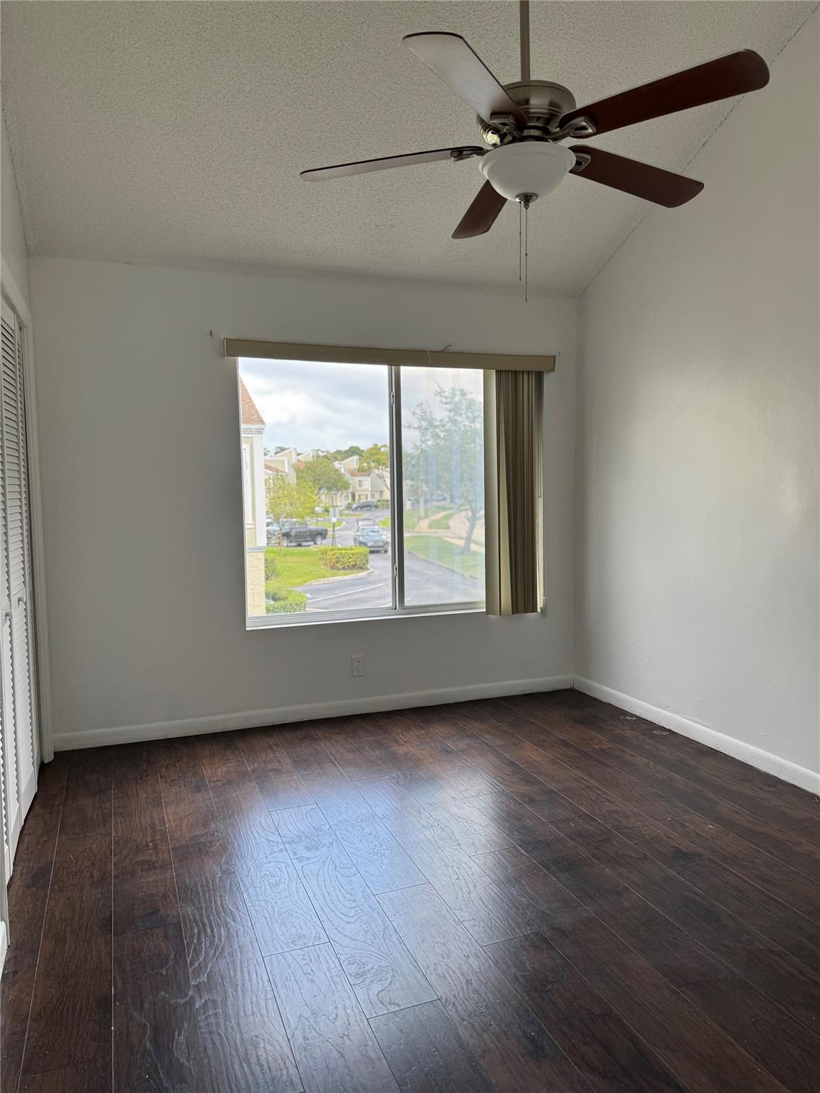 Sandpebbles Twnhs Condo - Residential Lease