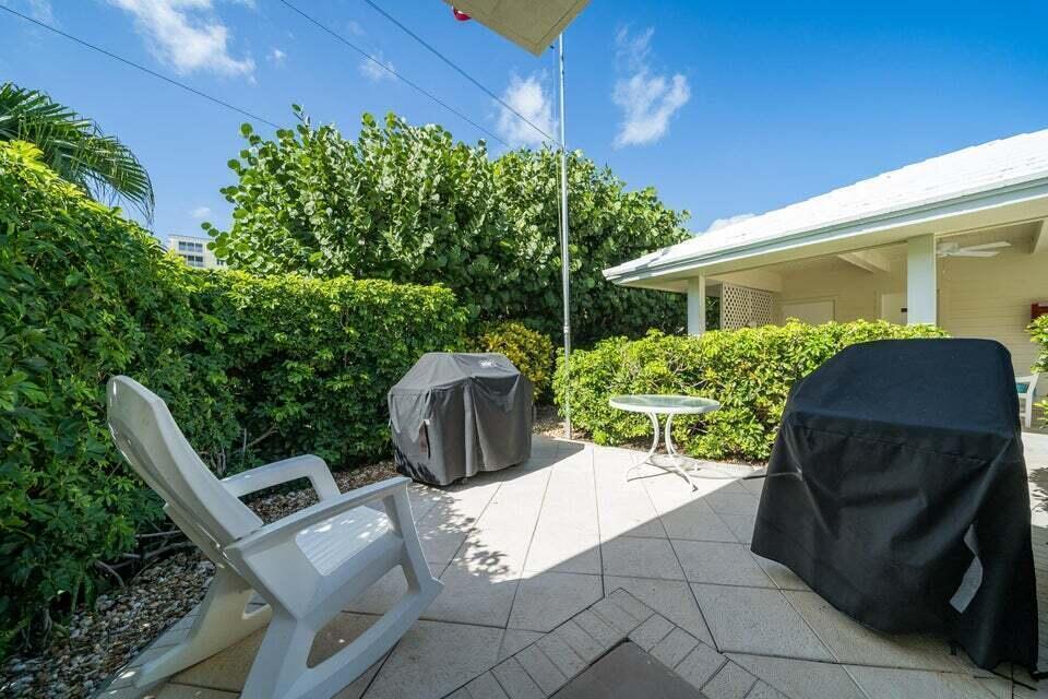 ISLAND HOUSE NORTHEAST CONDO APTS - Residential Lease