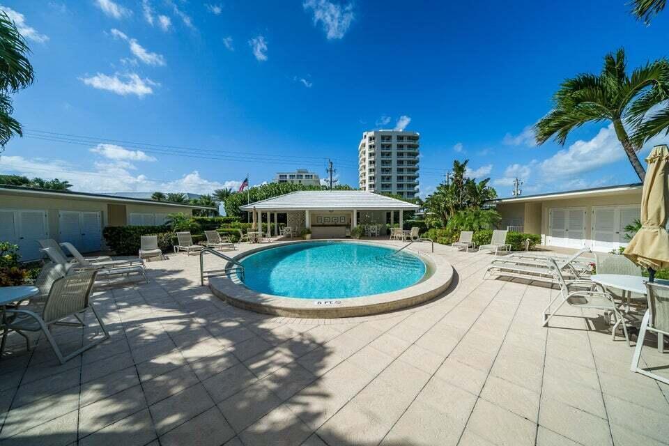 ISLAND HOUSE NORTHEAST CONDO APTS - Residential Lease