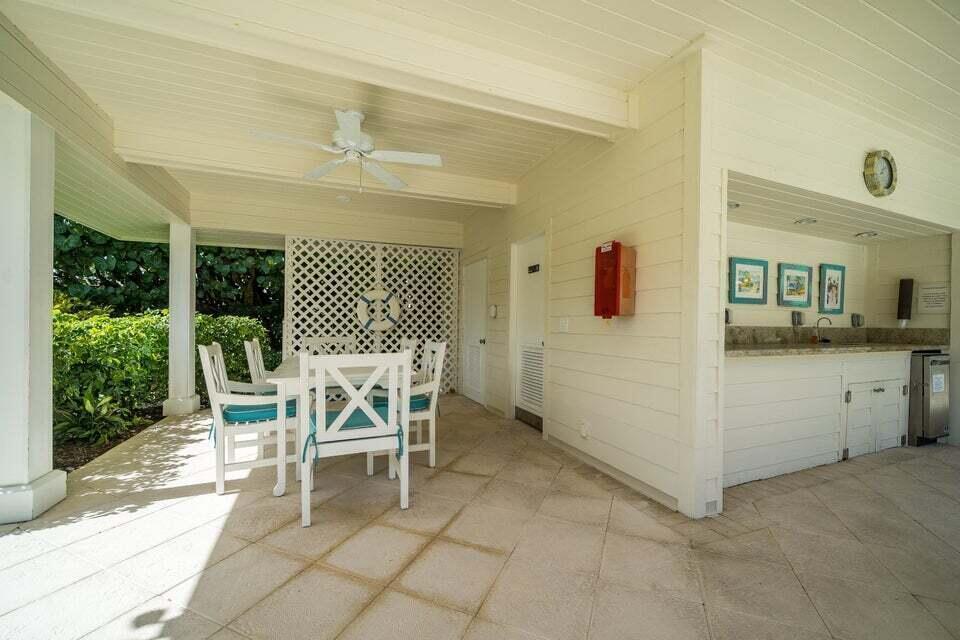 ISLAND HOUSE NORTHEAST CONDO APTS - Residential Lease