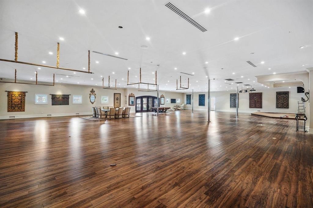 STILWELL ISLES - Residential