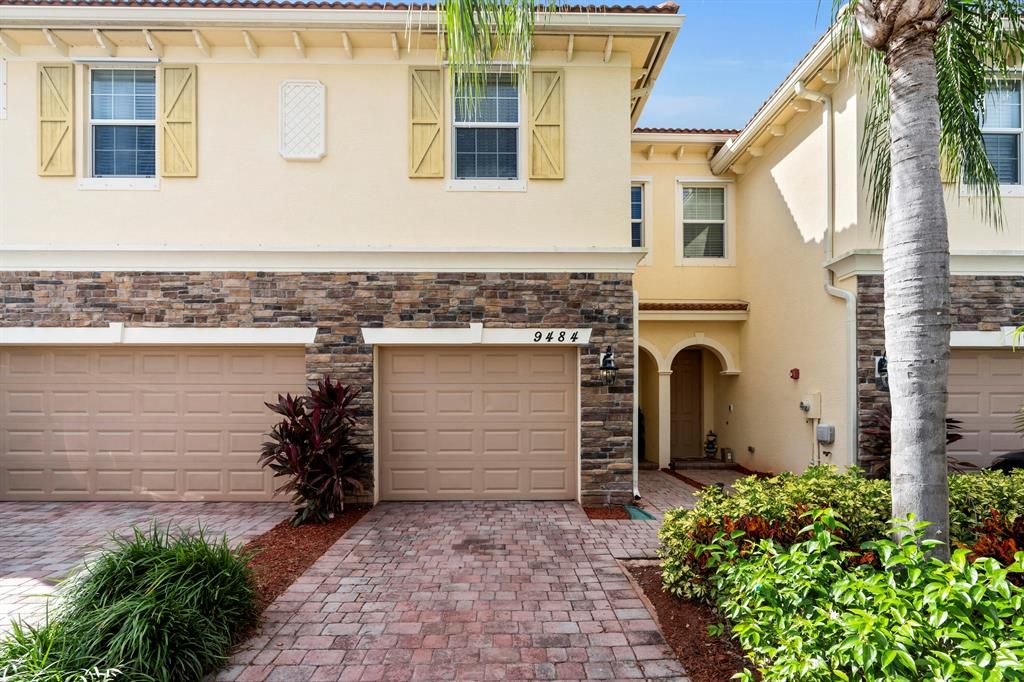 Photo of 9484 SW Merlin Court, Stuart, FL 34997 (MLS # R10757921)