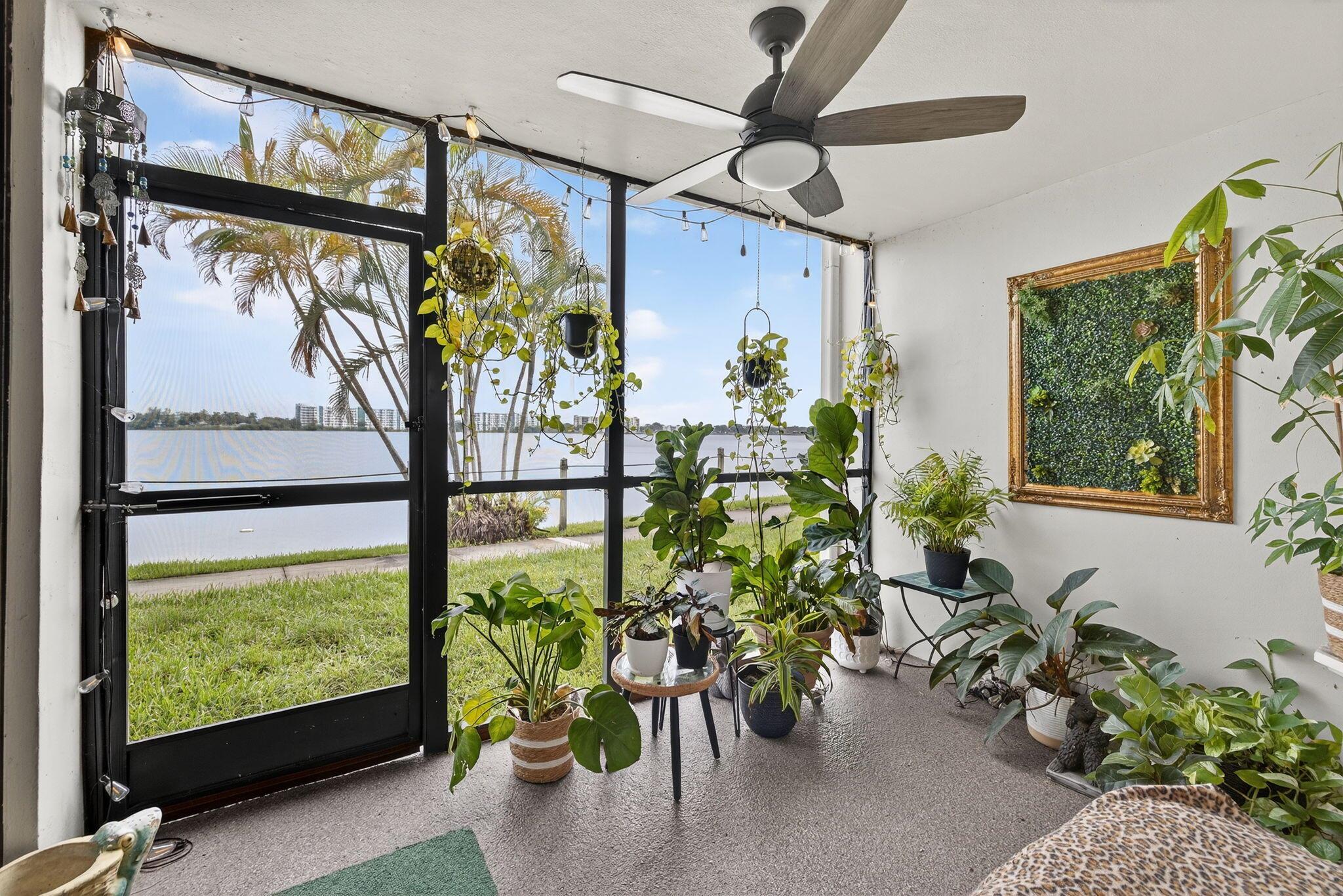 LAKE EMERALD CONDOMINIUM - Residential