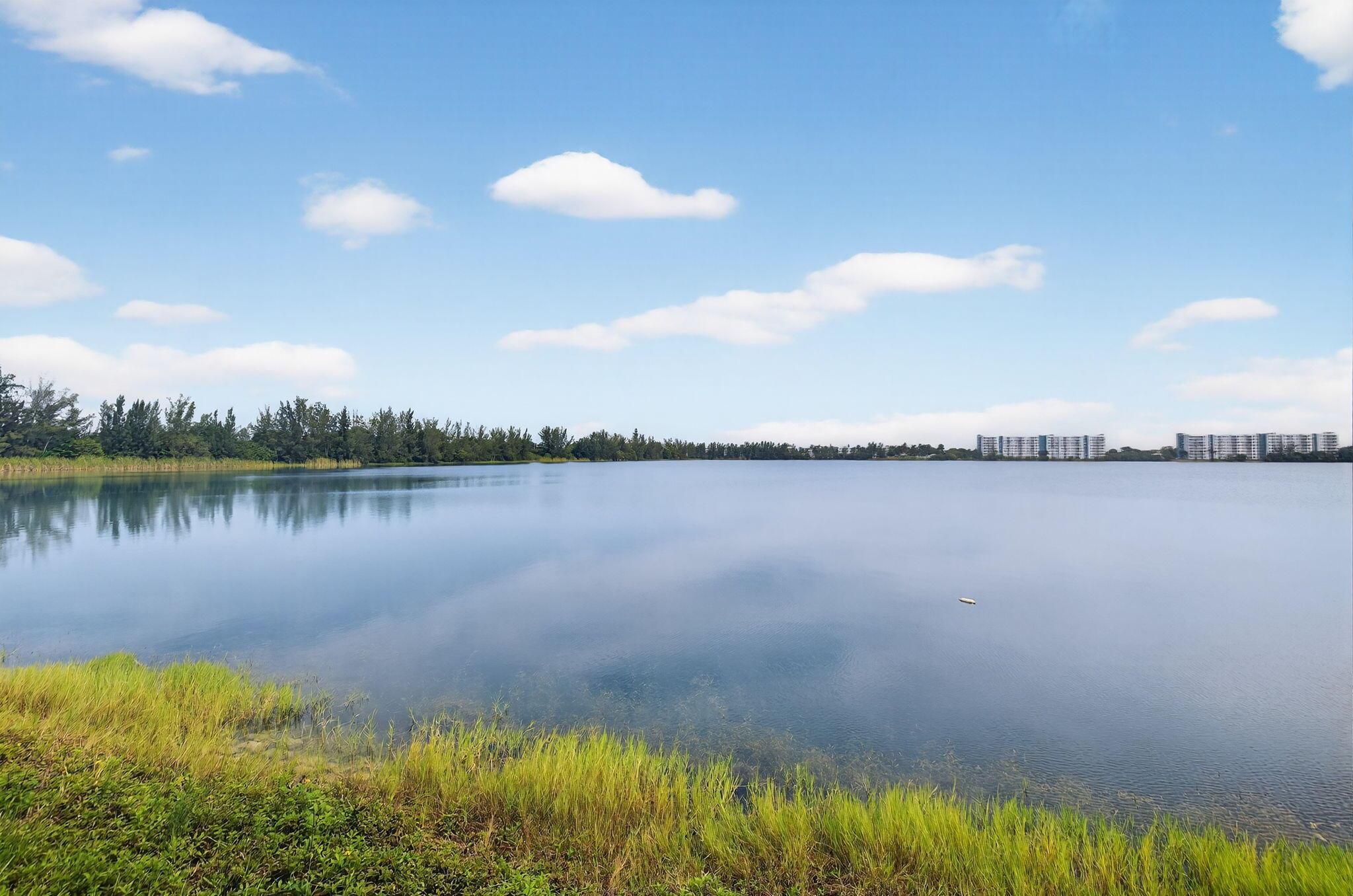 LAKE EMERALD CONDOMINIUM - Residential