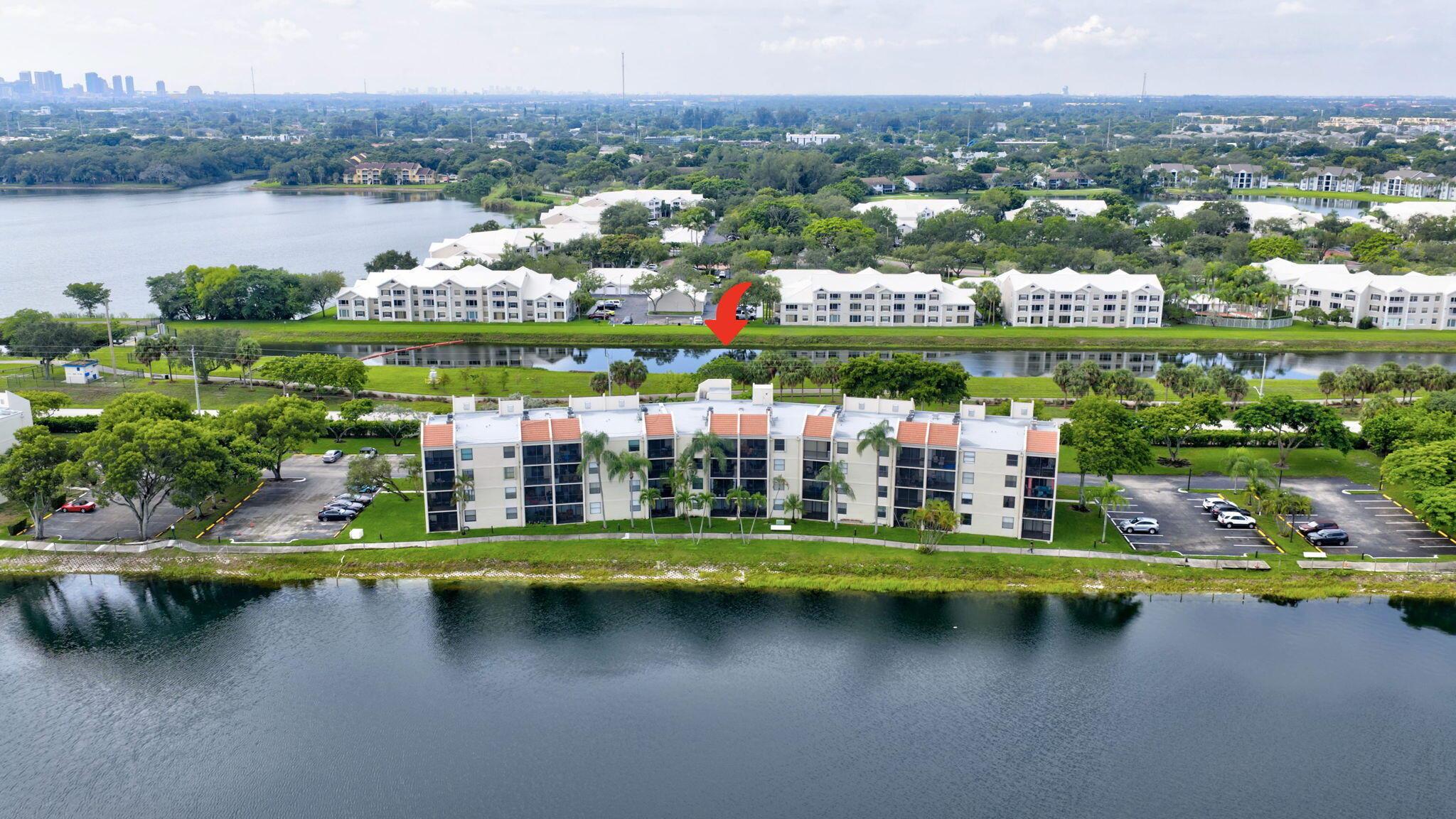 LAKE EMERALD CONDOMINIUM - Residential