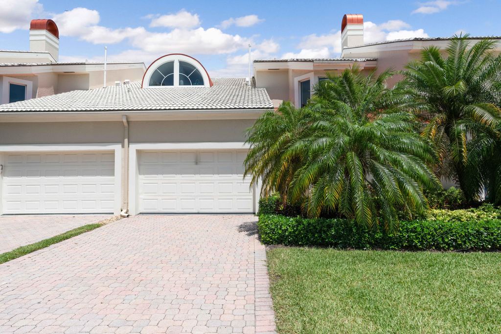 Photo of 164 Eagle Drive Dr, Jupiter, FL 33477 (MLS # R10810391)