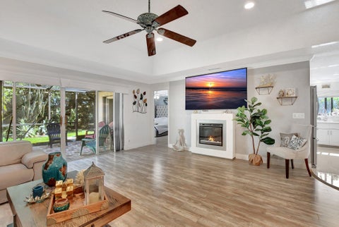 Tiny photo for 20936 Concord Green Drive E, Boca Raton, FL 33433 (MLS # B26053921)