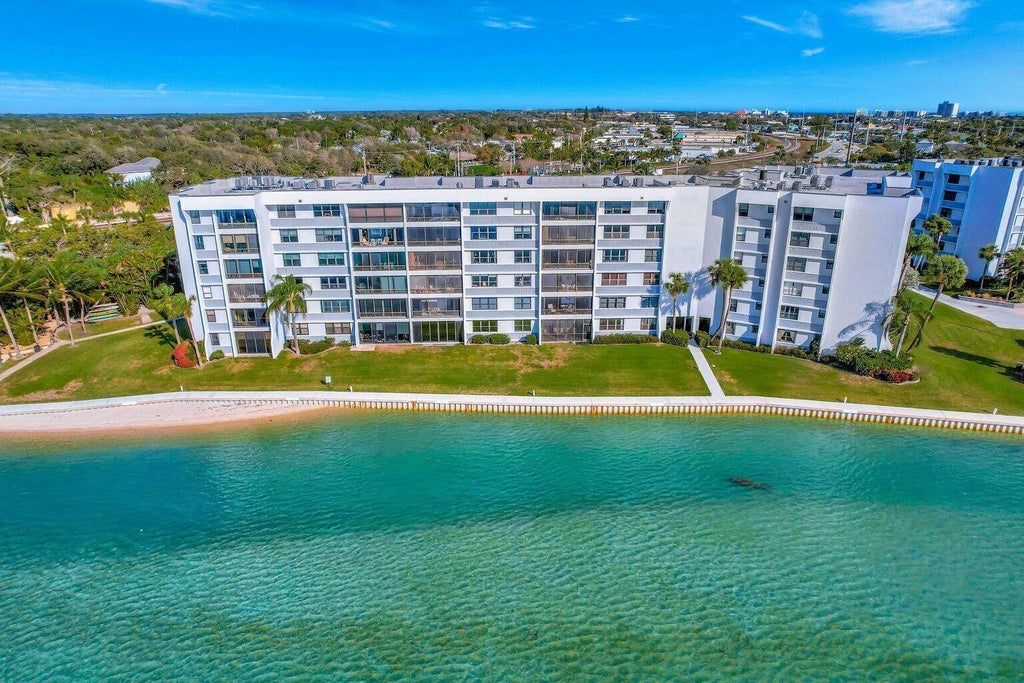 Photo of 1542 Jupiter Cove Drive #104, Jupiter, FL 33469 (MLS # B26082364)