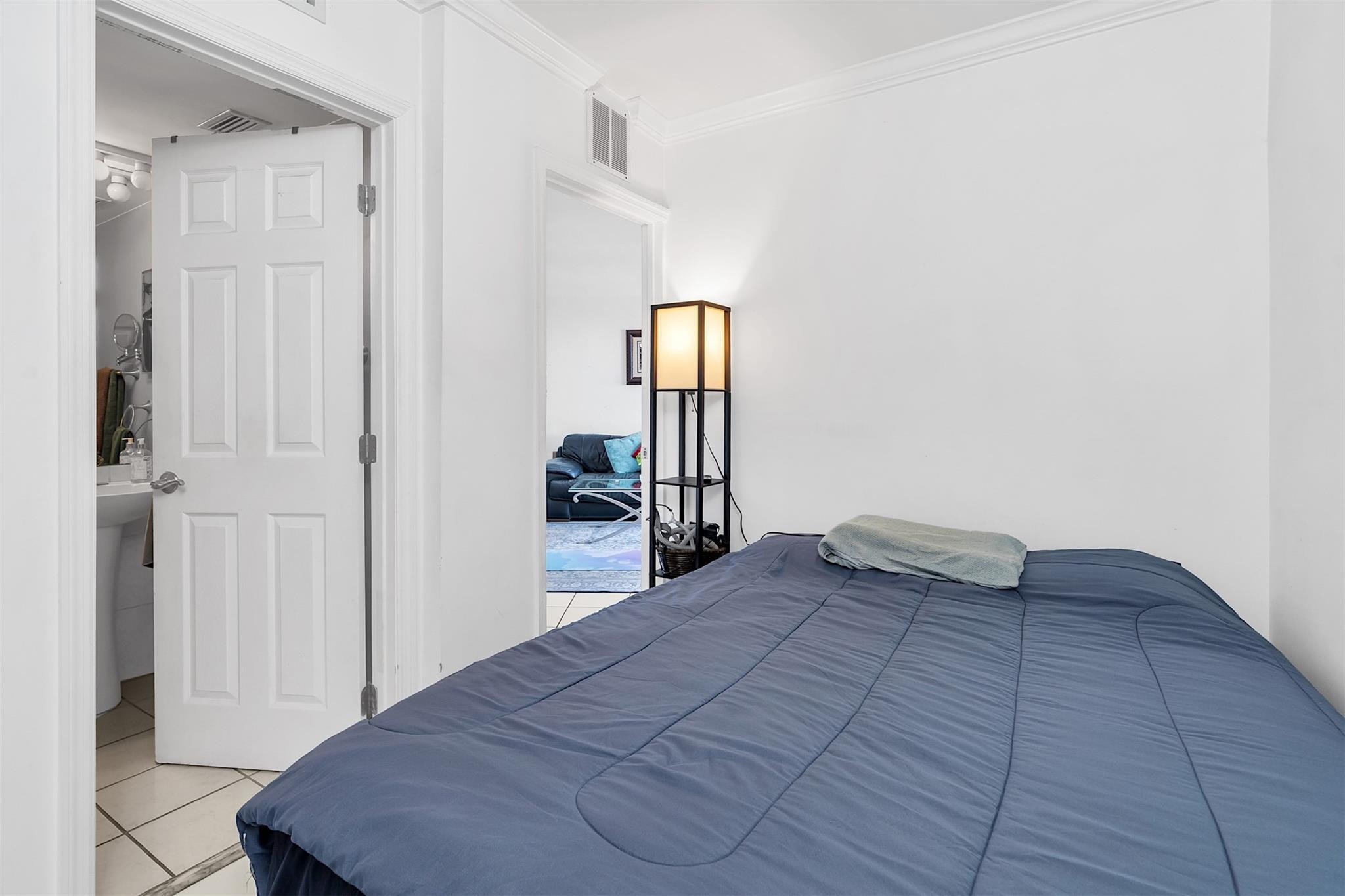 Royal Ambassador Condo - Residential Lease