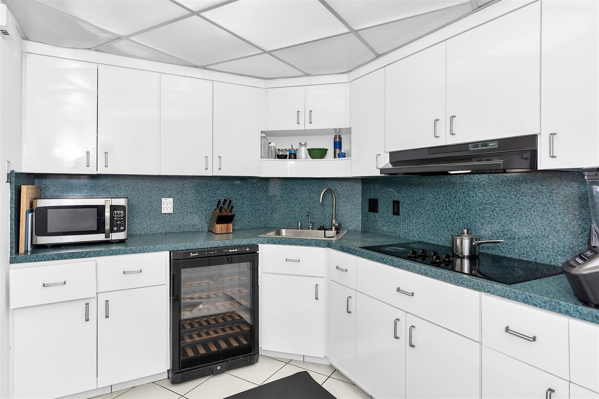 Royal Ambassador Condo - Residential Lease