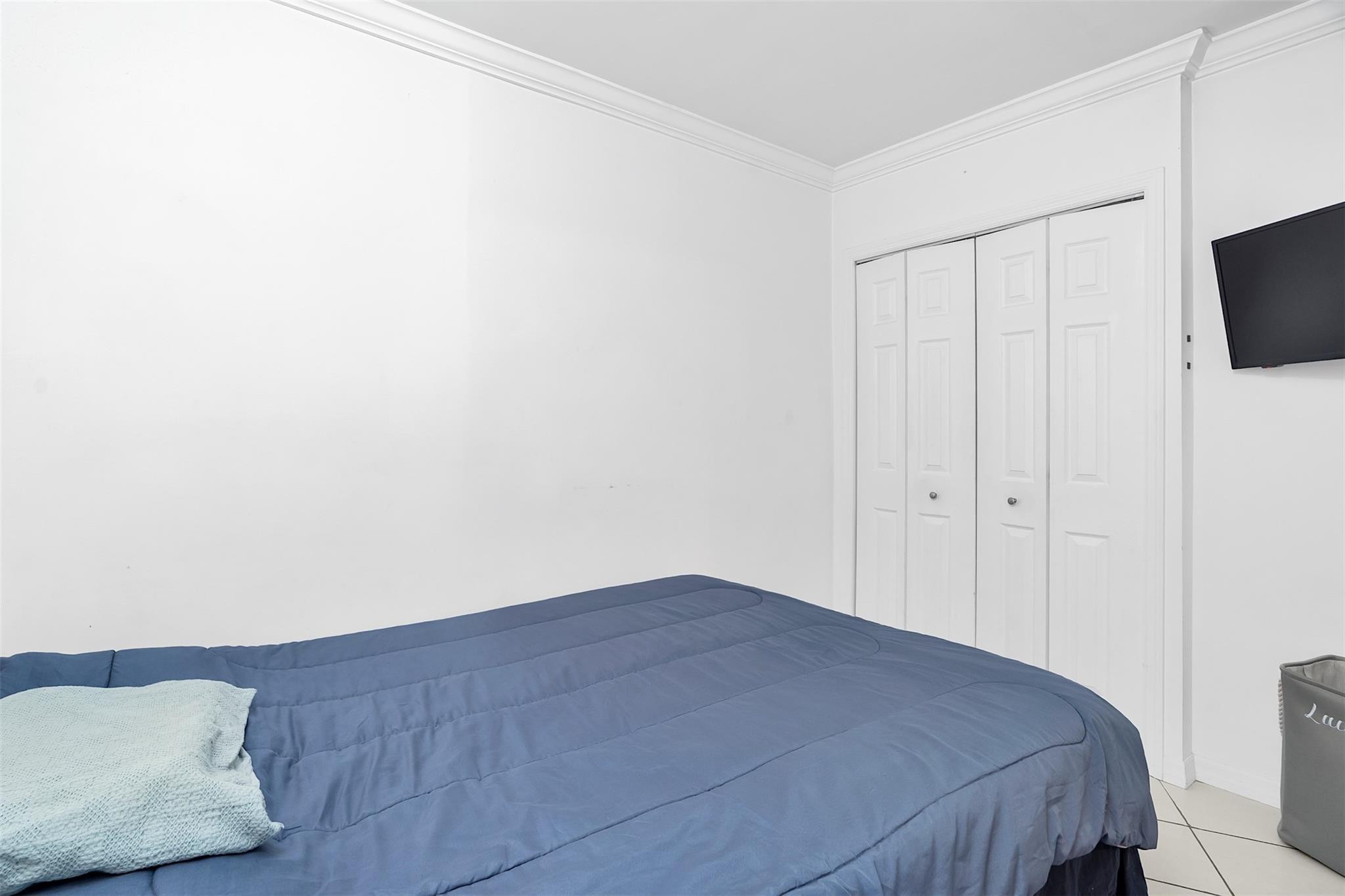 Royal Ambassador Condo - Residential Lease