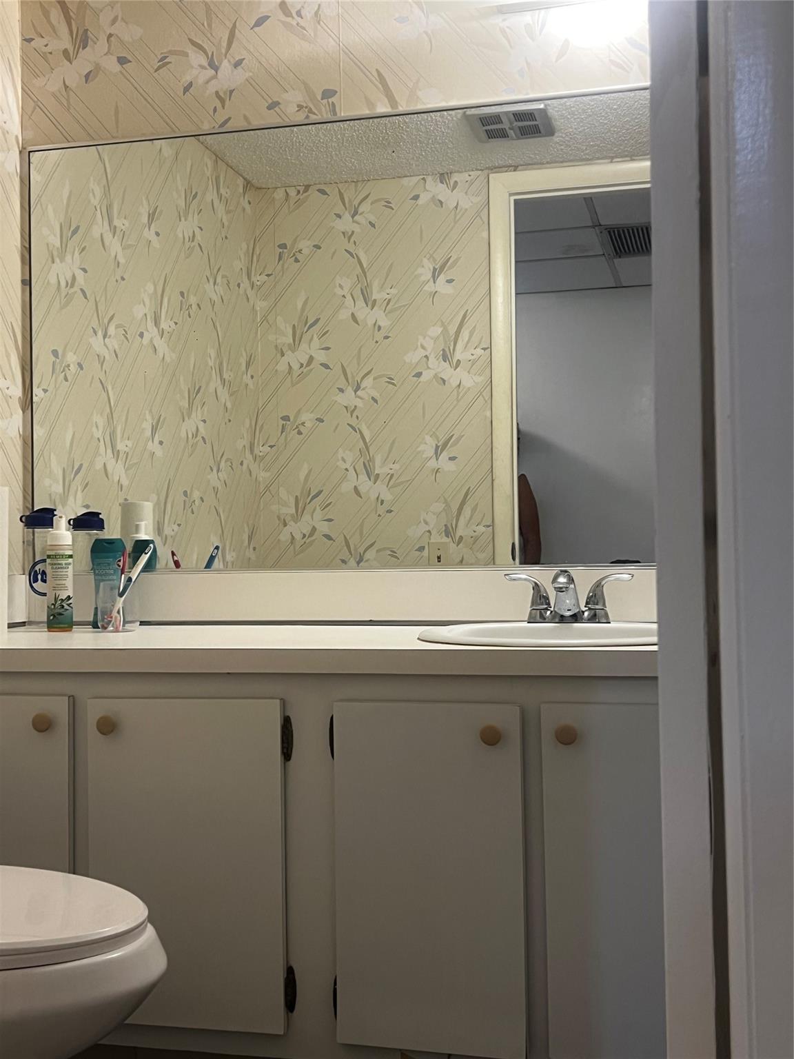 Lime Bay Condominium - Residential