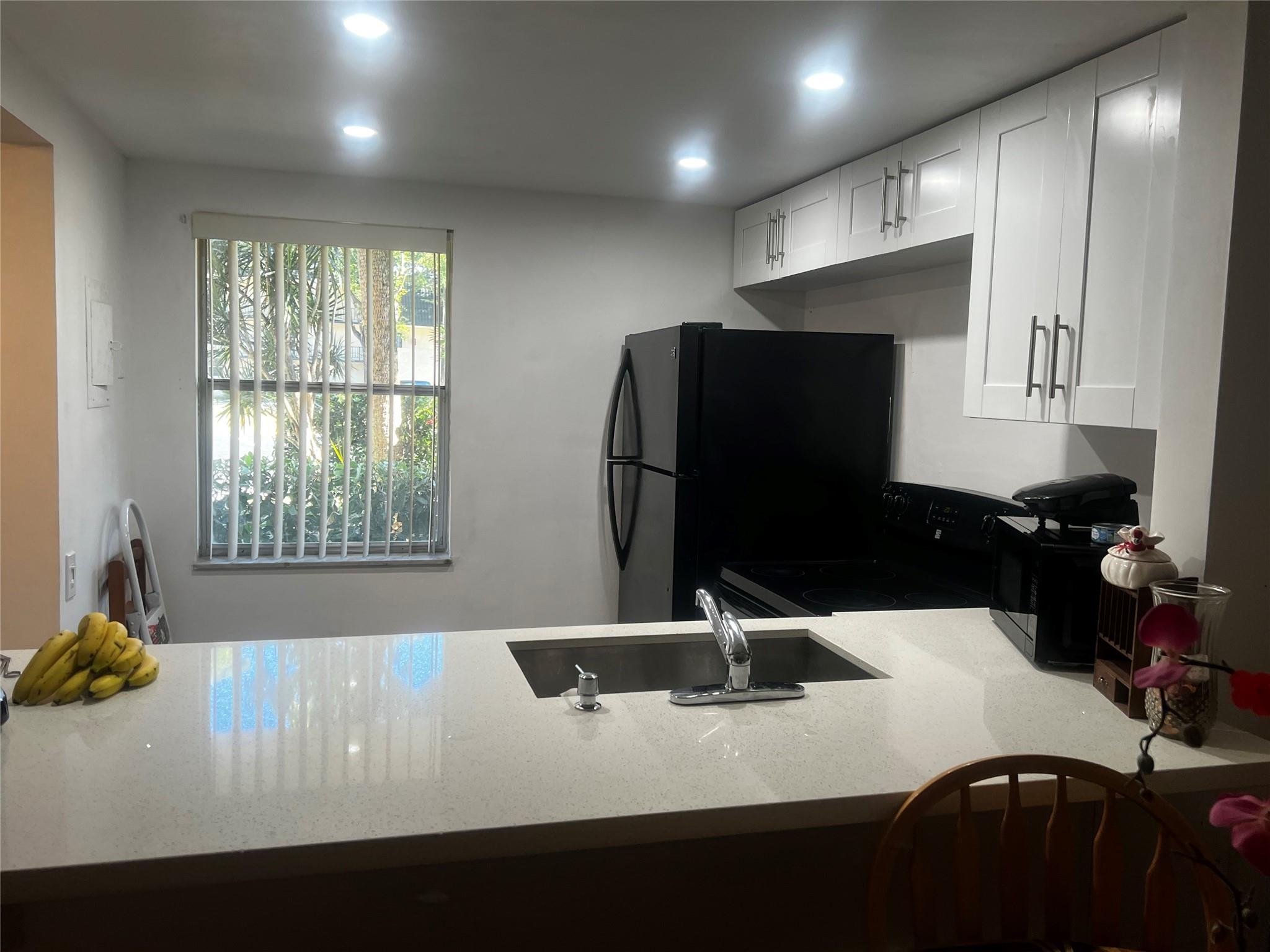 Lime Bay Condominium - Residential