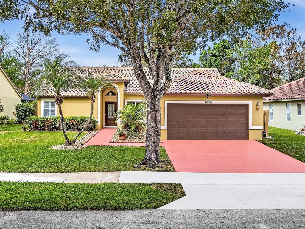 Photo of 7331 NW 44th Lane, Coconut Creek, FL 33073 (MLS # R10965645)