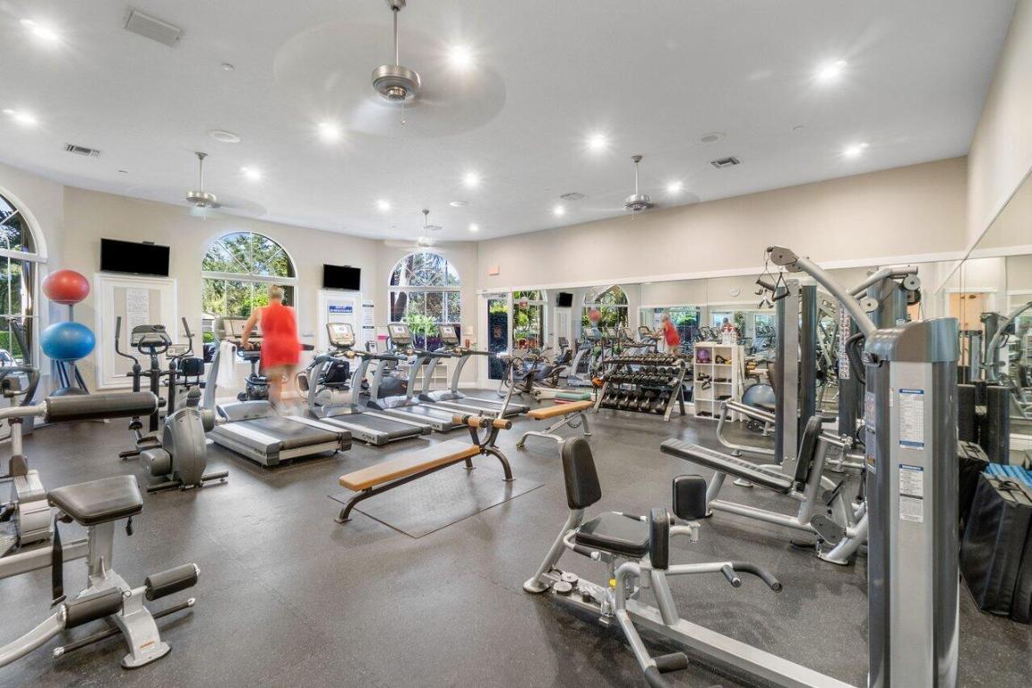 Villa Borghese HUNTINGTON WALK 1 - Residential