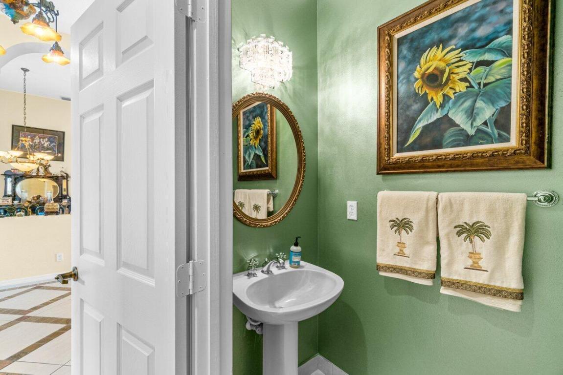 Villa Borghese HUNTINGTON WALK 1 - Residential